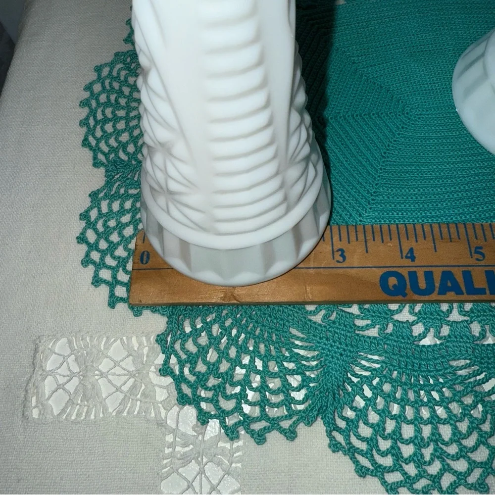 Vintage Hobnail Geometric Diamond Cut Elegant White Milk Glass Vases set of 2 - Picture 5 of 9
